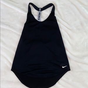nike workout tank top
